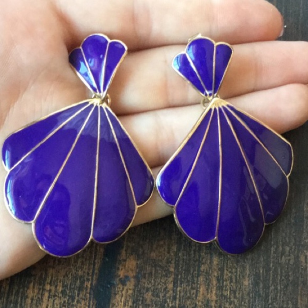 Purple Shell Dangling Earrings